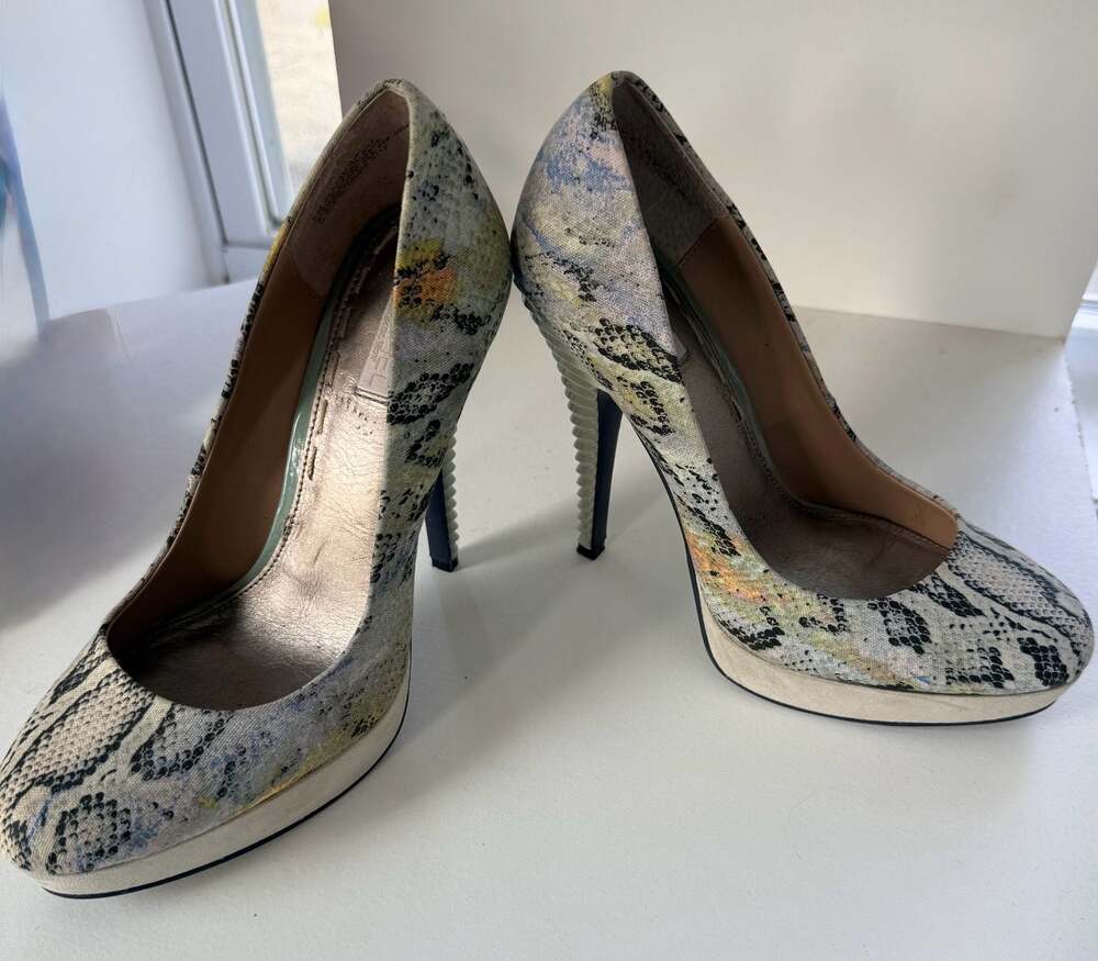 Rachel Roy Snake Print Aria Platform Pumps with Spiked Stiletto Heel Size 8